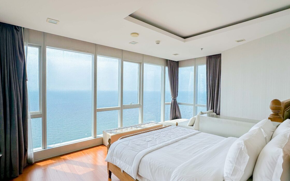 Ultra-Luxury Private Beachfront project Palm Wongamat | 2BR (97.5 sqm)| Foreigner Name – Rare Item!