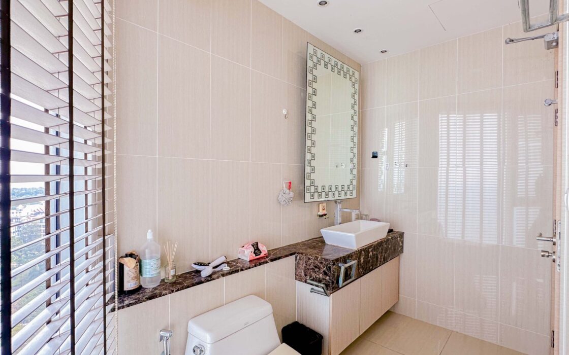 Ultra-Luxury Private Beachfront project Palm Wongamat | 2BR (97.5 sqm)| Foreigner Name – Rare Item!