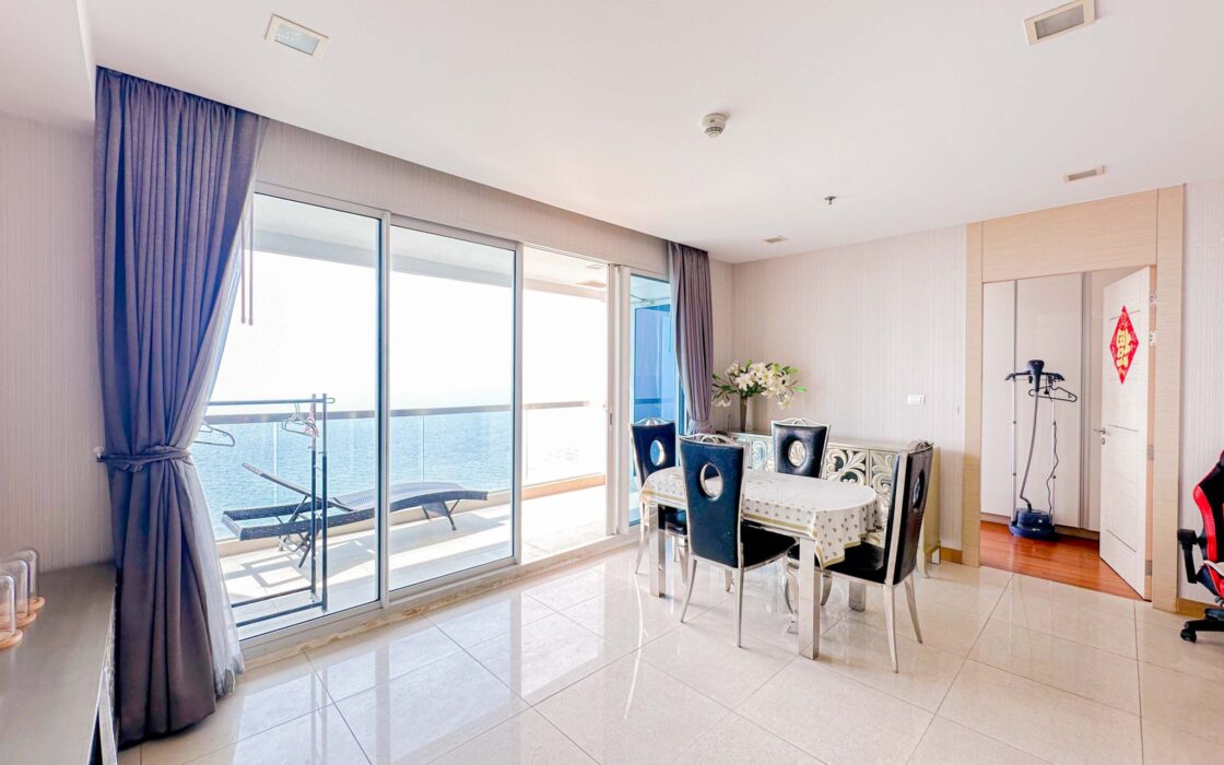 Ultra-Luxury Private Beachfront project Palm Wongamat | 2BR (97.5 sqm)| Foreigner Name – Rare Item!