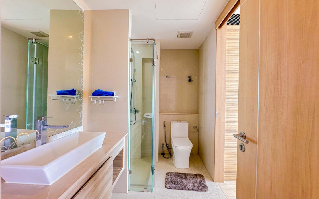 The Riviera Jomtien | 2 Bedrooms, 2 Bathrooms | Corner Unit | 75 SQ.M.