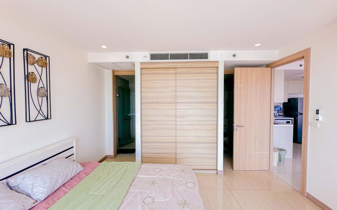 The Riviera Jomtien | 2 Bedrooms, 2 Bathrooms | Corner Unit | 75 SQ.M.