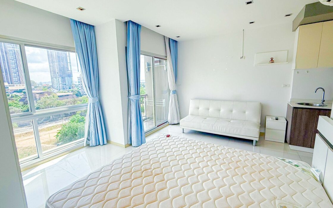 Gallery condo For Sale !! ,Studio size 26.26 sqm. , Foreigner Quota , on 7th floor , Ready to move in