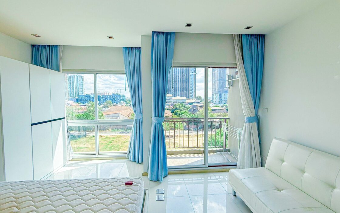 Gallery condo For Sale !! ,Studio size 26.26 sqm. , Foreigner Quota , on 7th floor , Ready to move in