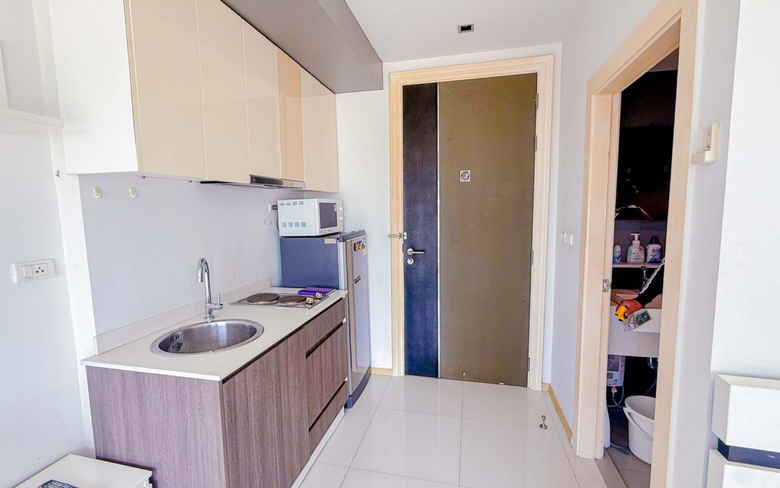 Gallery condo For Sale !! ,Studio size 26.26 sqm. , Foreigner Quota , on 7th floor , Ready to move in