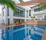 Luxury Pool Villa in Pratnumnak