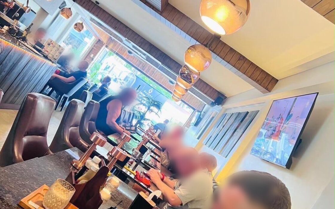 Café & Restaurant in Prime Tourist Location Pratumnak Soi 5  with on-site accommodation.